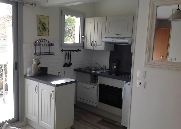 Felicitad Classe 3 Etoiles * ארסשון